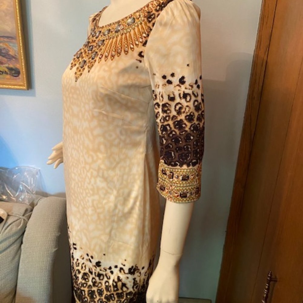Dress - Picture 2 of 8